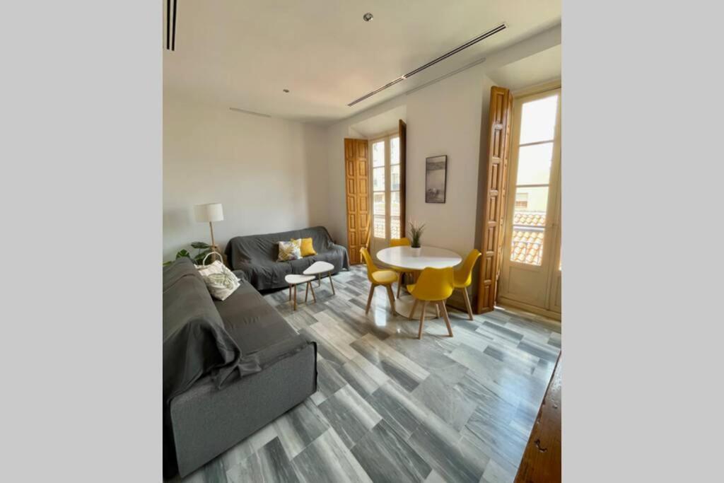 Picasso'S Birth House Charming Apartment 말라가 외부 사진